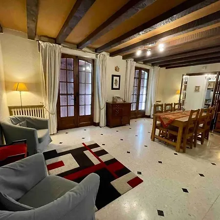 Feriehus La Claperie, Familial, Parc Et Piscine *